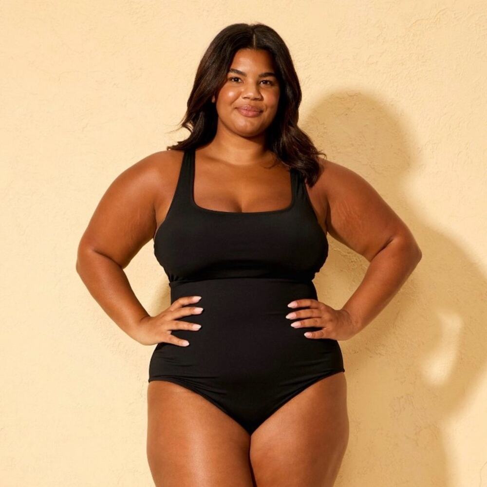 Shade & Shore Plus Size Square Neck Medium Coverage One Piece Size 24 NWT